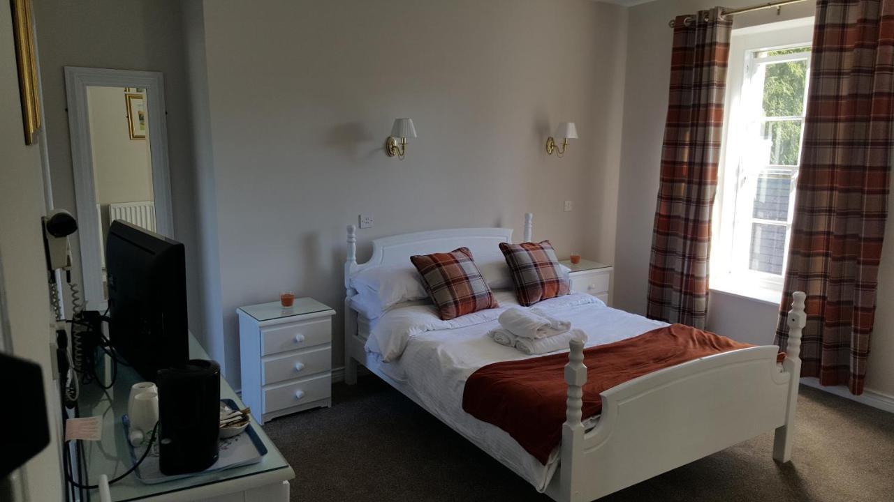 Central Bar Guesthouse Cushendall Exteriér fotografie